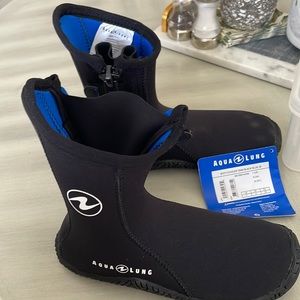 Aqua lung neoprene boots
